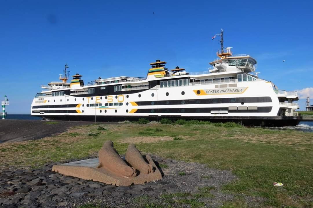 Overnachten onder de Lange Jaap Den Helder Exterior foto